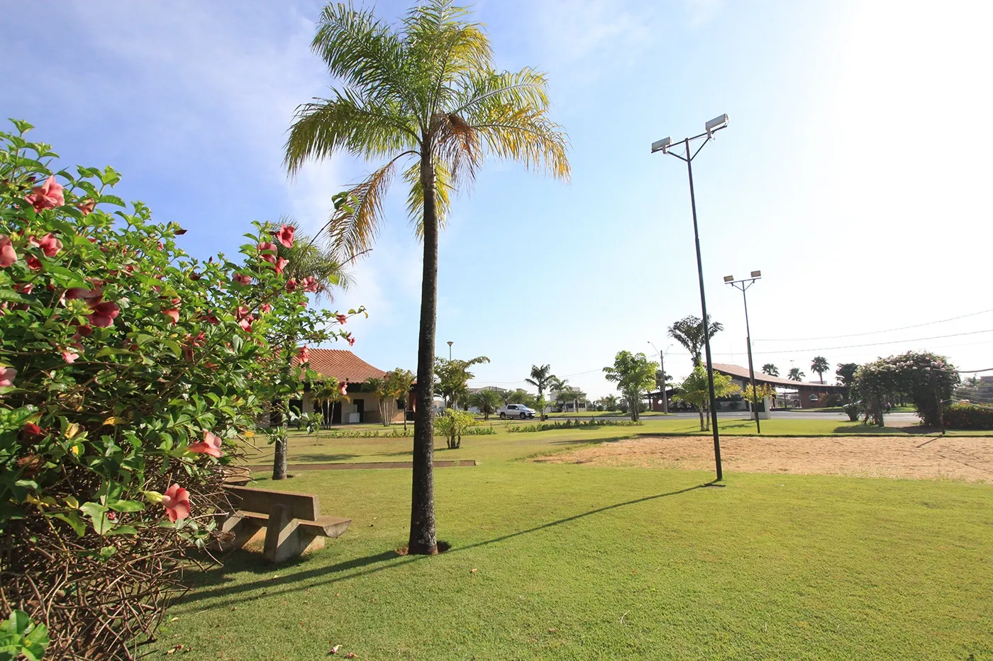 Casa de Condomínio com 3 quartos à venda, 245m² — foto 3 de 30