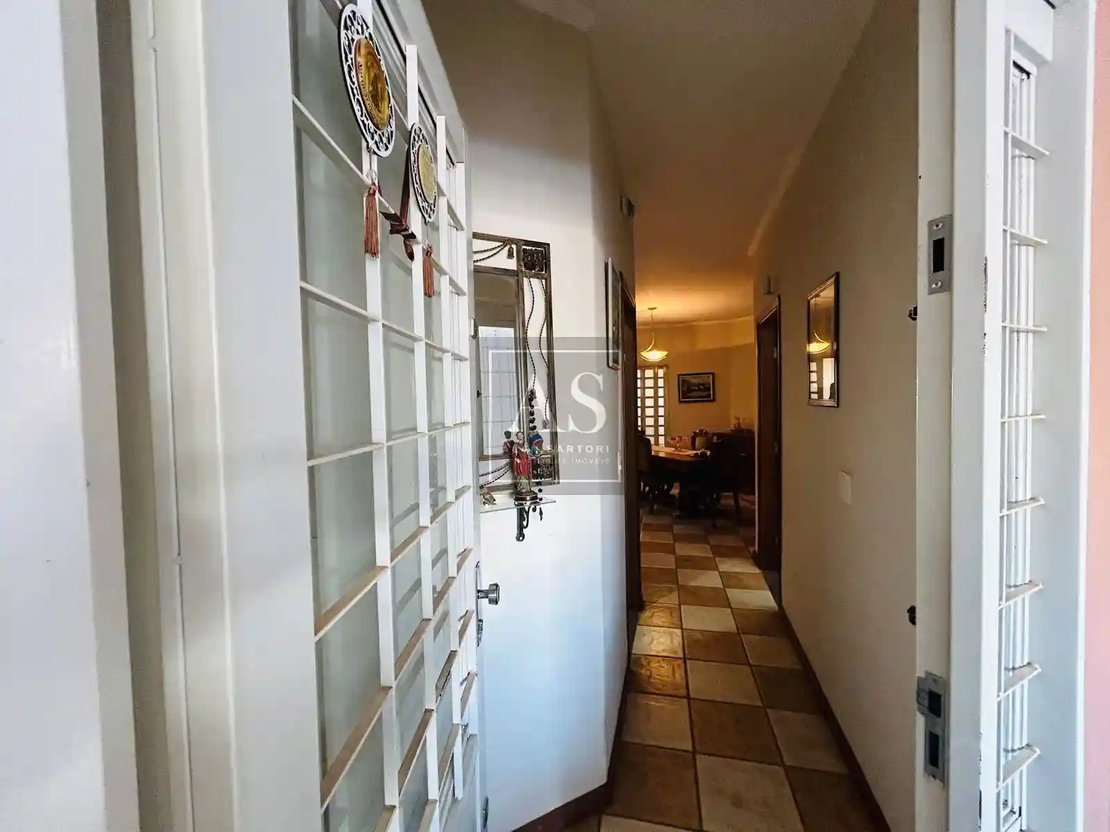 Sobrado com 3 quartos à venda, 274m² — foto 2 de 25