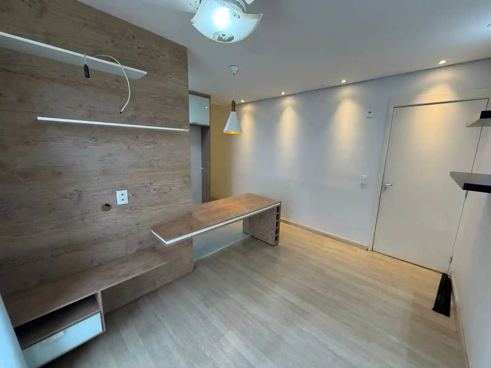 Apartamento com 2 quartos à venda, 50m² — foto 2 de 16