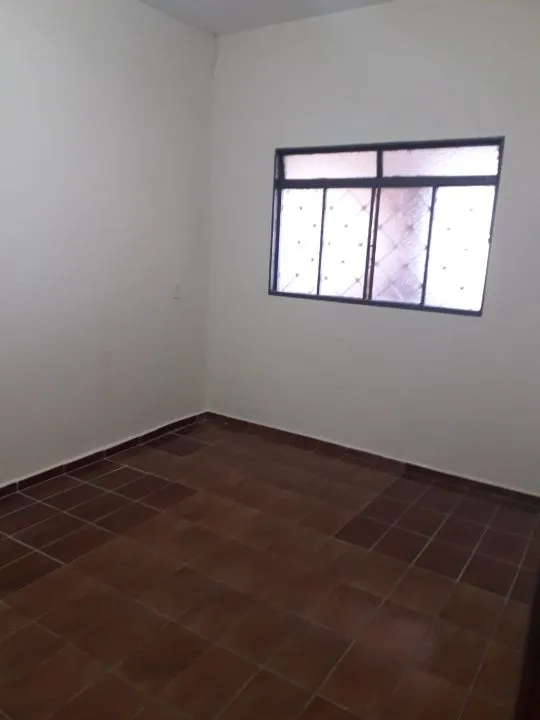 Casa à venda — foto 1 de 5