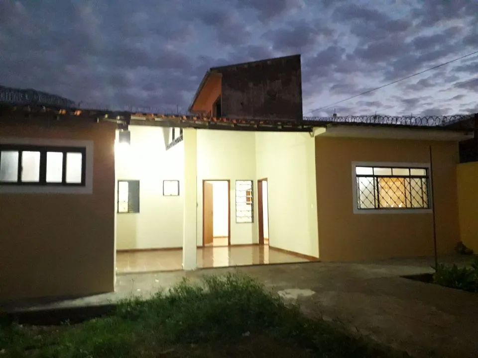 Casa à venda — foto 2 de 5