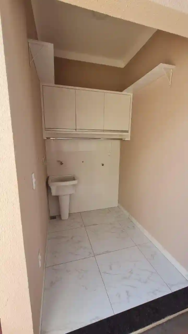 Casa com 3 quartos à venda, 10m² — foto 5 de 14