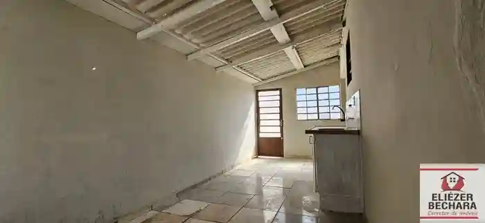 Casa com 2 quartos à venda, 50m² — foto 1 de 7
