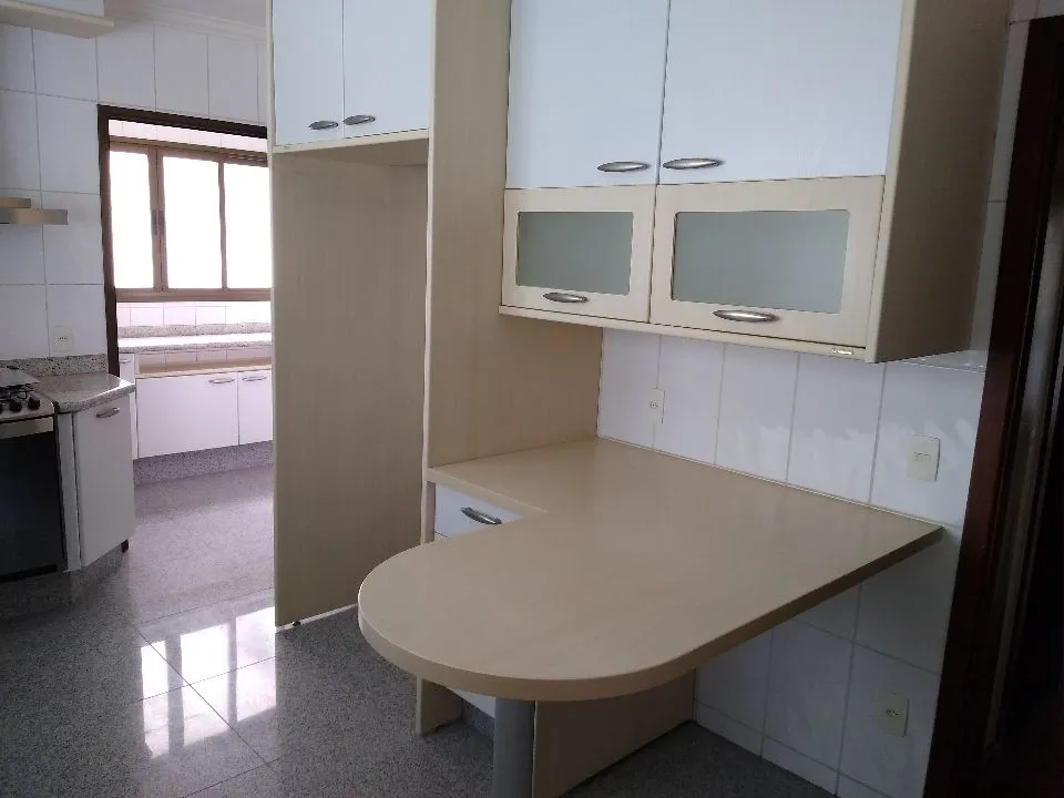 Apartamento com 3 quartos à venda, 130m² — foto 15 de 47
