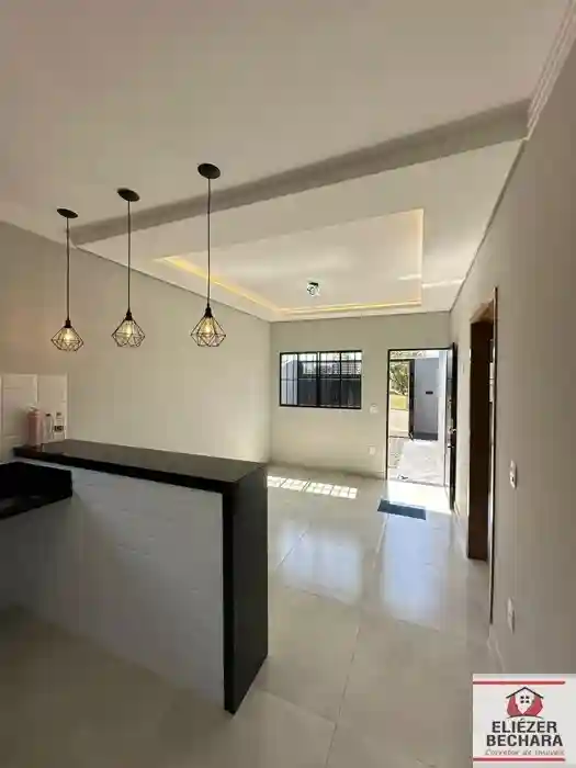Casa com 2 quartos à venda, 60m² — foto 1 de 9