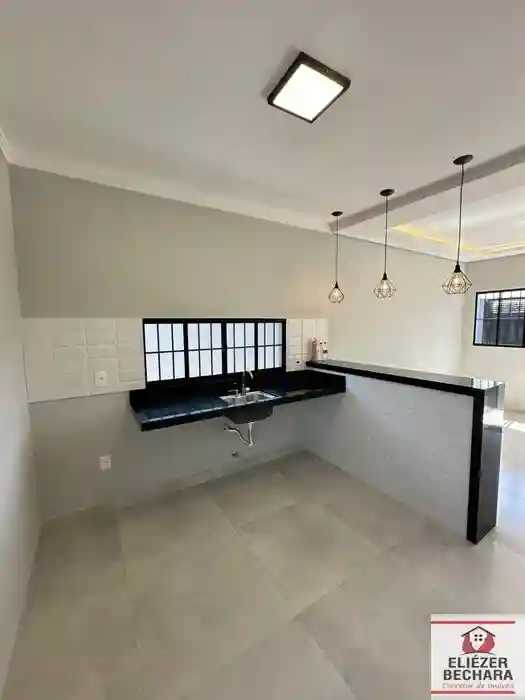 Casa com 2 quartos à venda, 60m² — foto 3 de 9