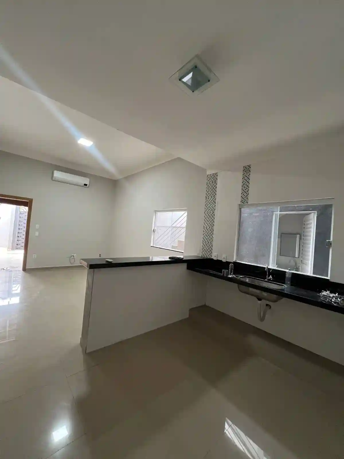 Casa com 4 quartos à venda, 220m² — foto 22 de 28