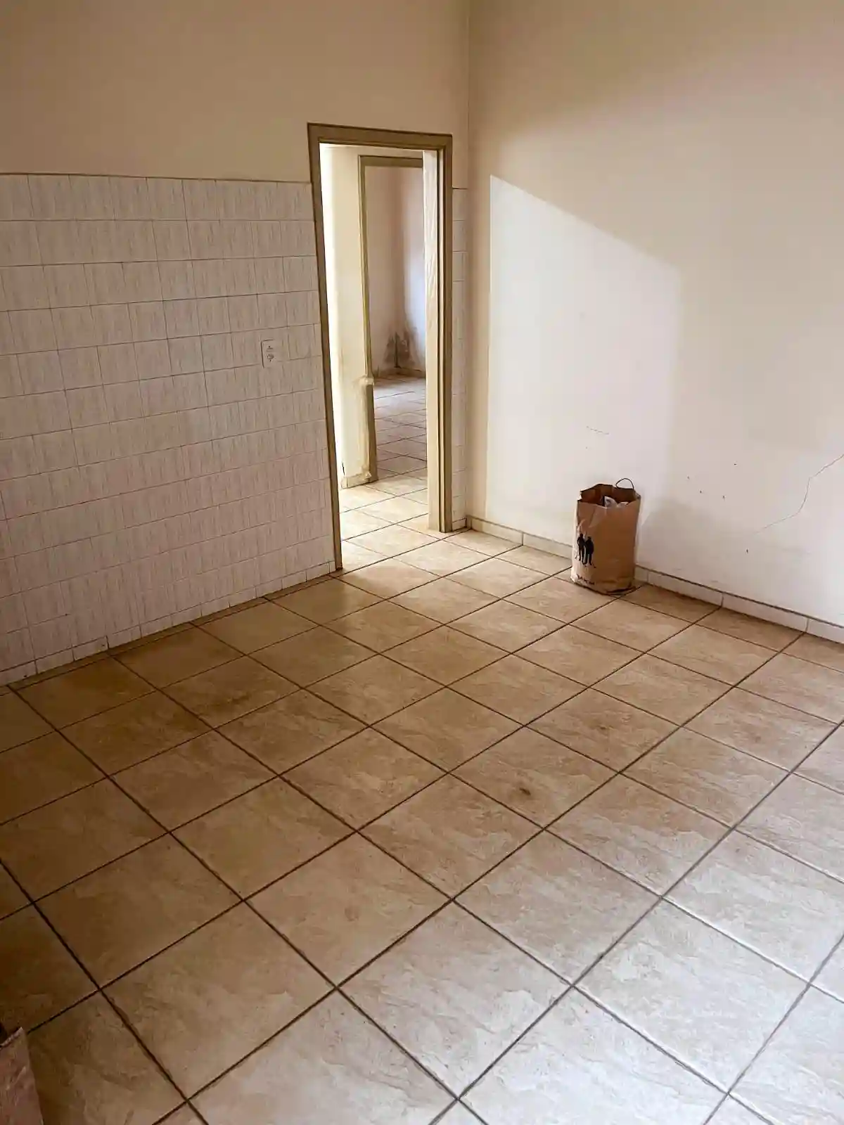 Casa com 2 quartos à venda, 242m² — foto 6 de 10