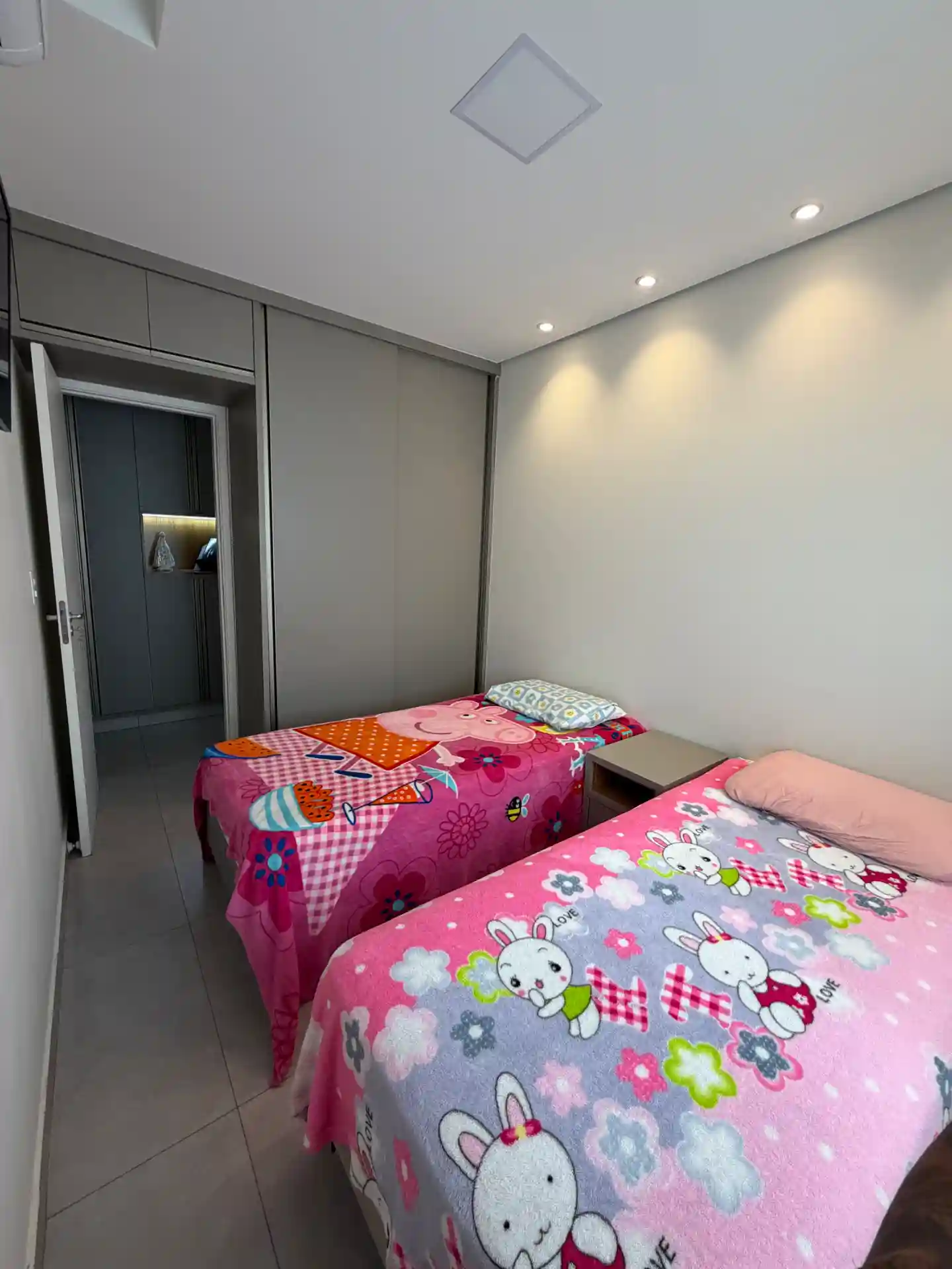 Apartamento com 2 quartos à venda, 66m² — foto 17 de 35
