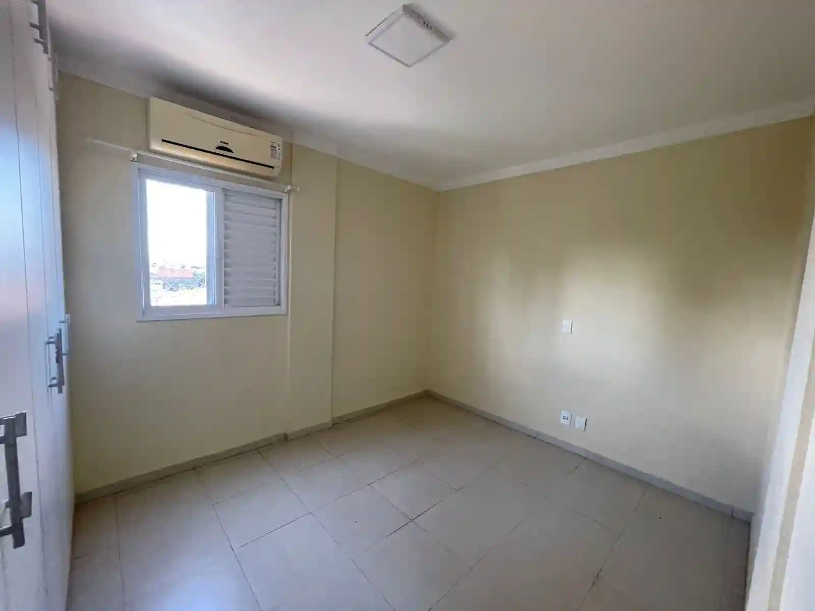 Apartamento com 2 quartos à venda, 93m² — foto 9 de 12