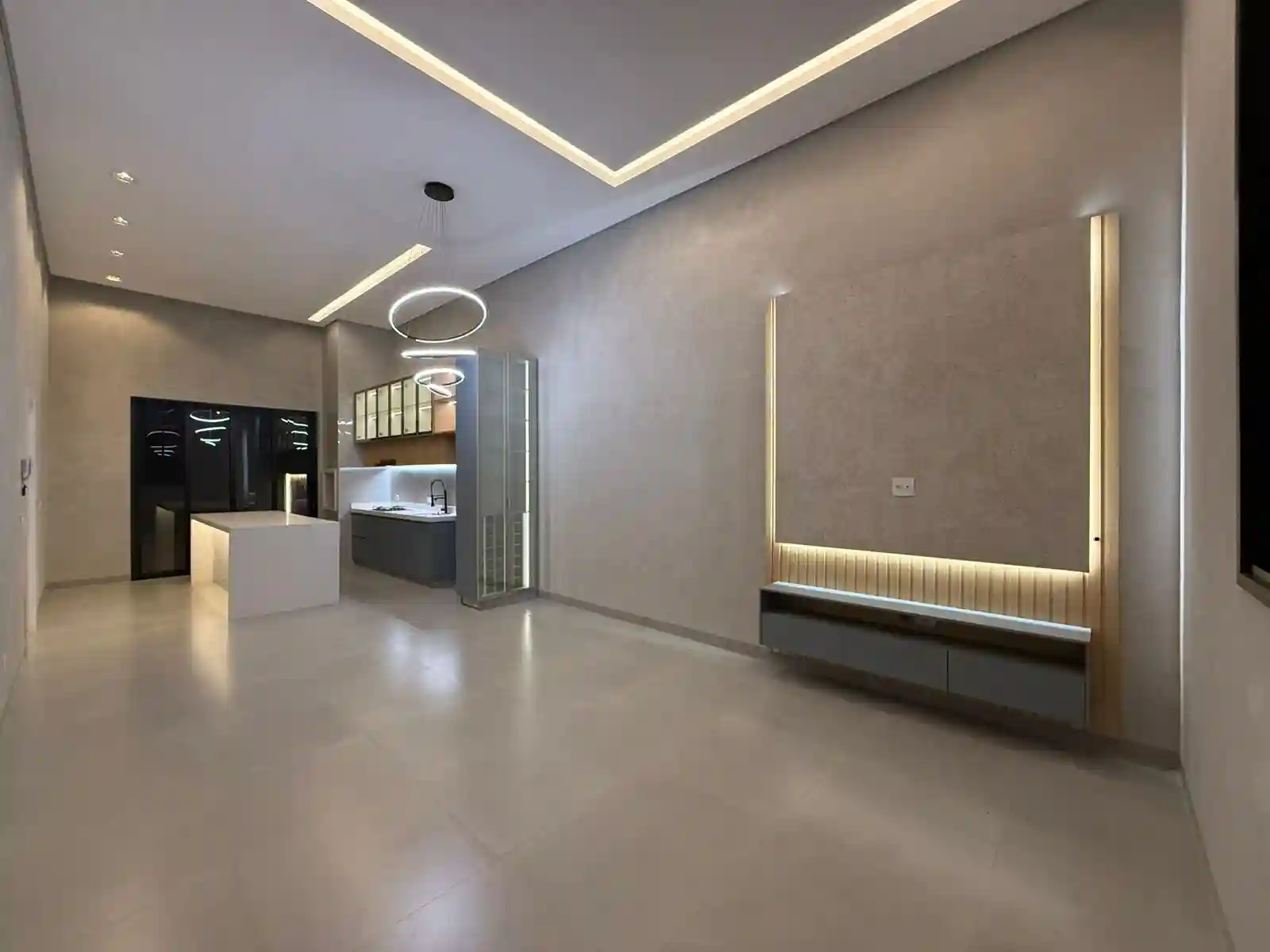 Casa com 3 quartos à venda, 200m² — foto 1 de 32