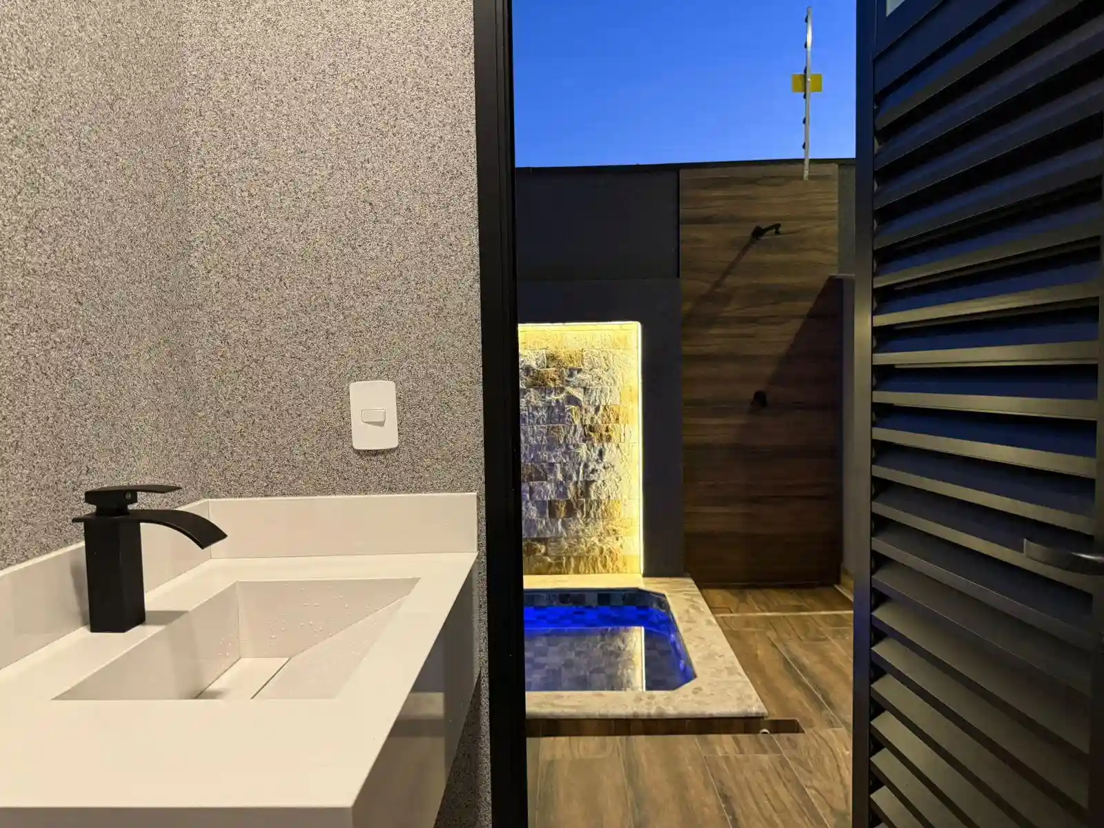 Casa com 3 quartos à venda, 200m² — foto 7 de 32