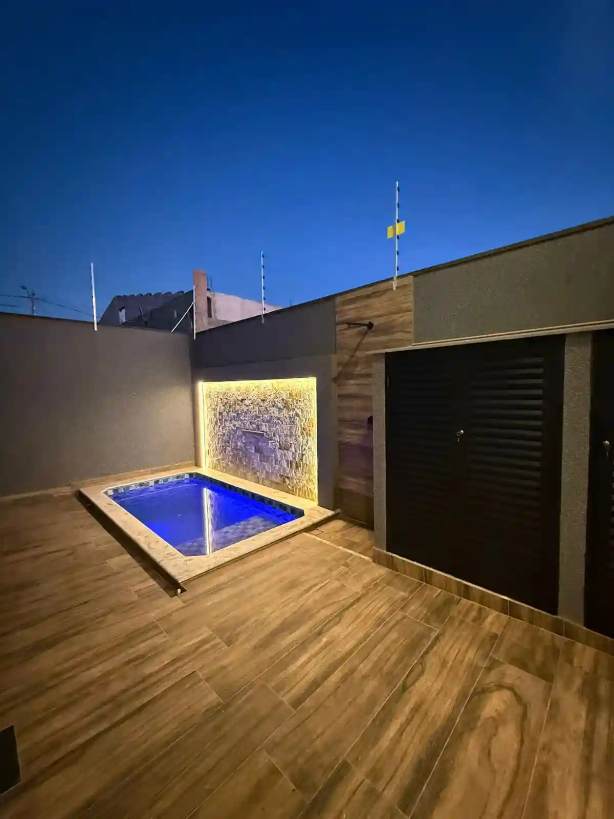 Casa com 3 quartos à venda, 200m² — foto 24 de 32
