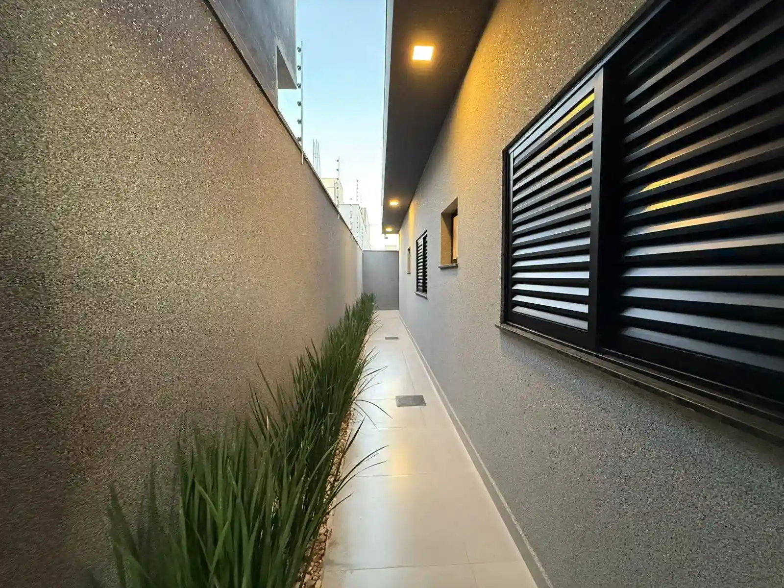 Casa com 3 quartos à venda, 200m² — foto 31 de 32