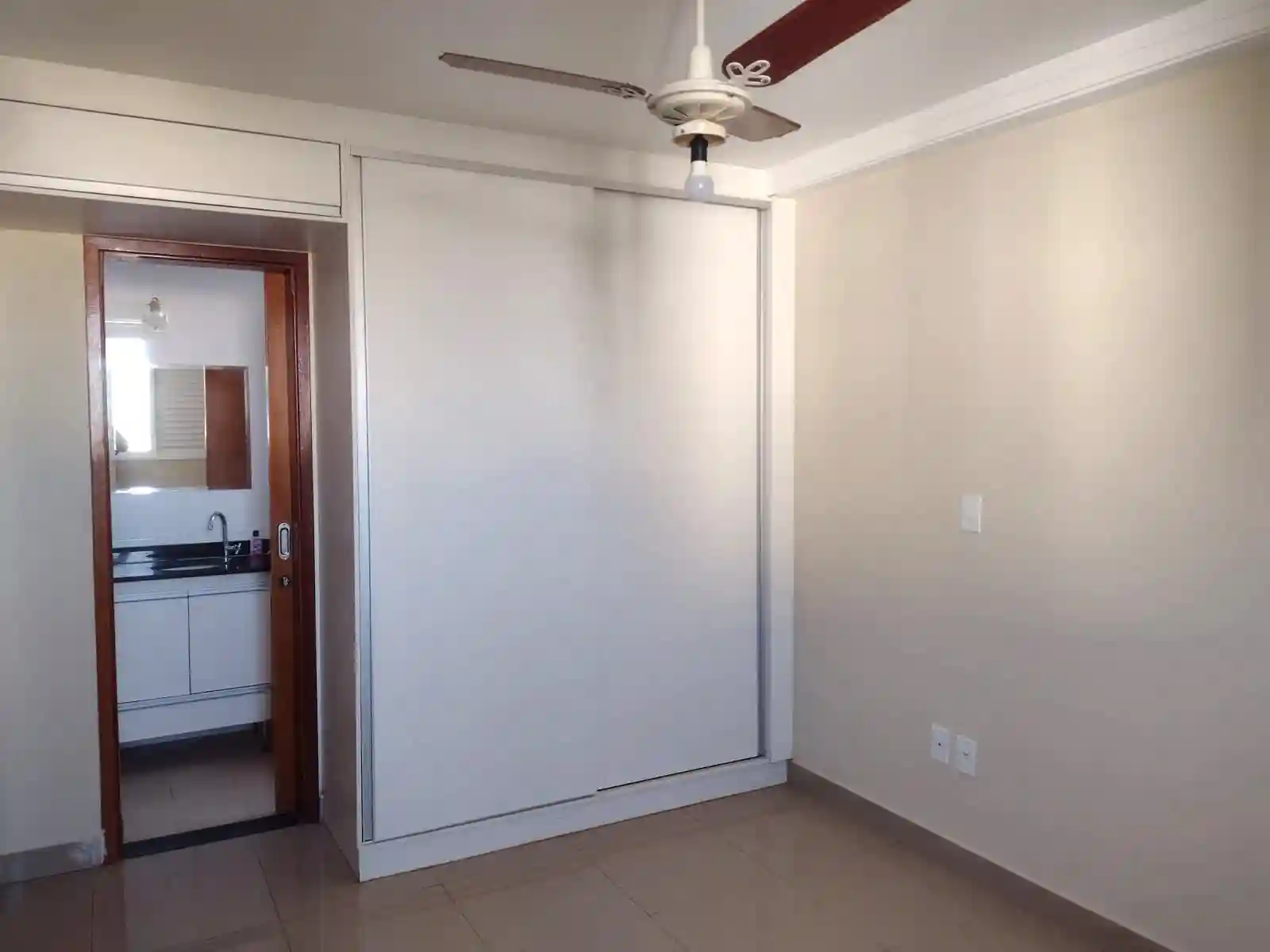 Apartamento com 2 quartos à venda, 69m² — foto 7 de 23