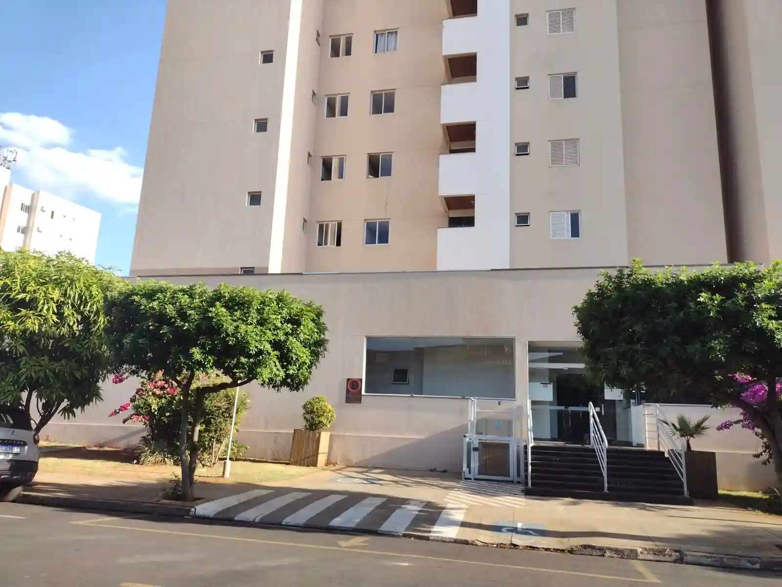 Apartamento com 2 quartos à venda, 69m² — foto 1 de 23