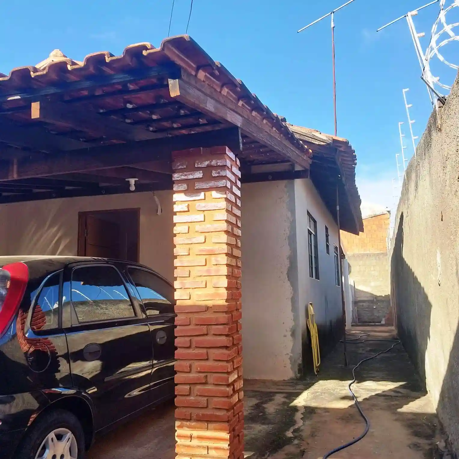 Casa à venda — foto 1 de 10