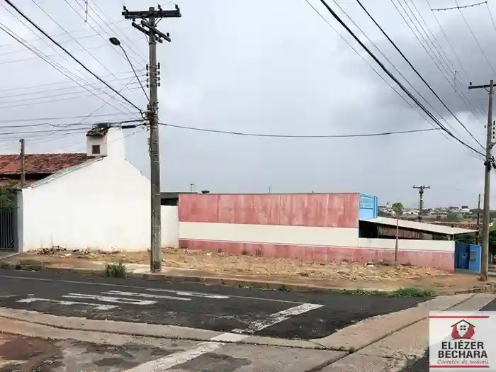Terreno / Lote / Condomínio  à venda, 238m² — foto 5 de 6