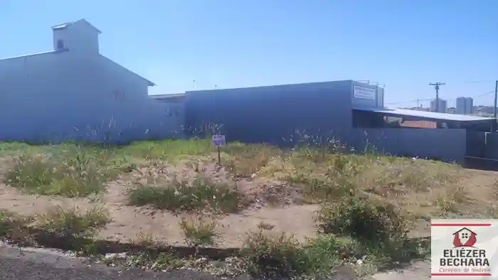 Terreno / Lote / Condomínio  à venda, 238m² — foto 1 de 6