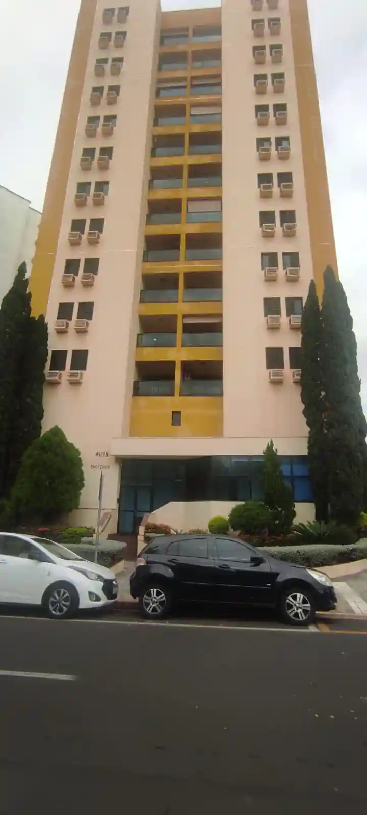 Apartamento com 3 quartos à venda, 98m² — foto 1 de 17