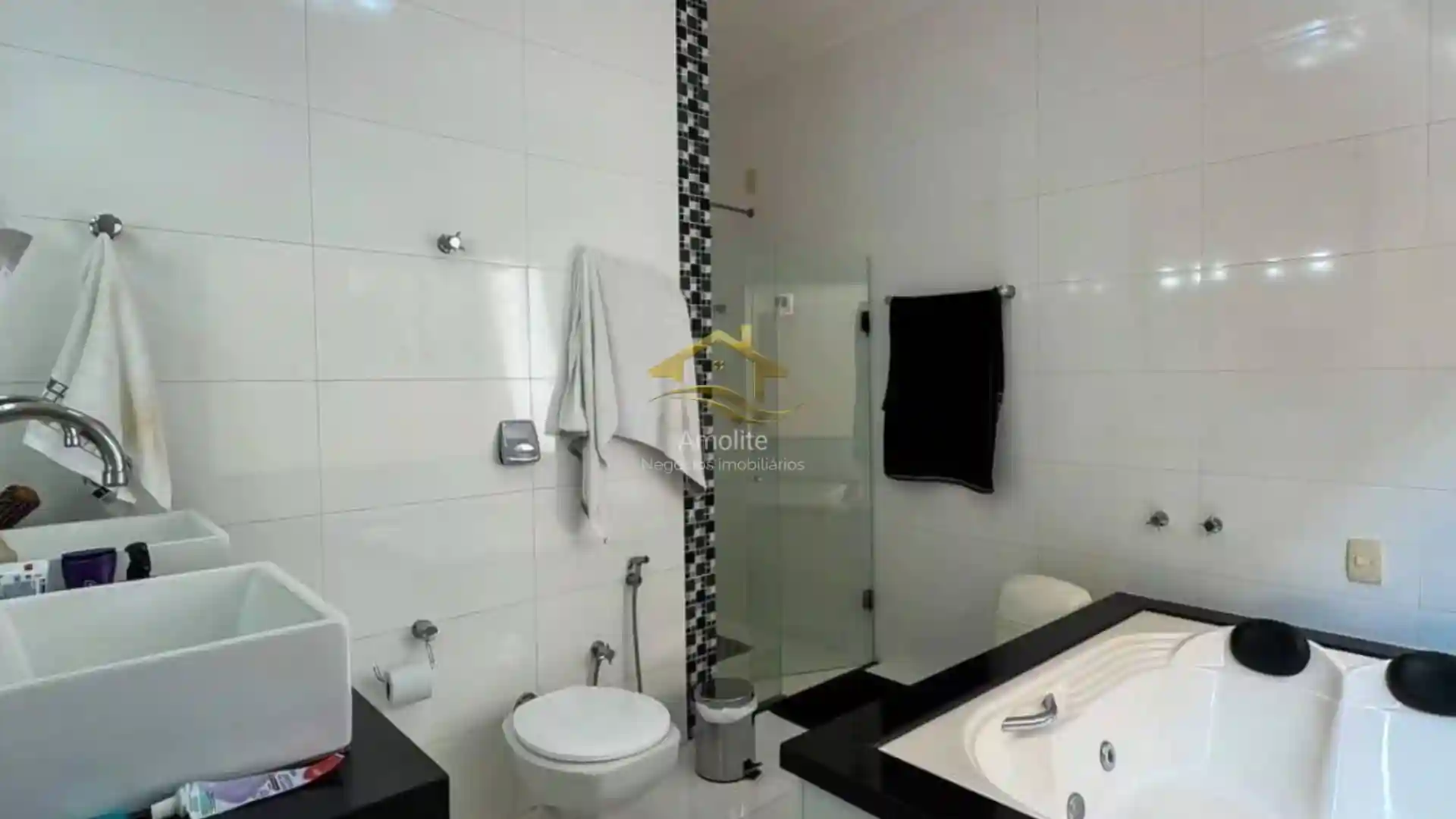Casa de Condomínio com 3 quartos à venda, 250m² — foto 7 de 22