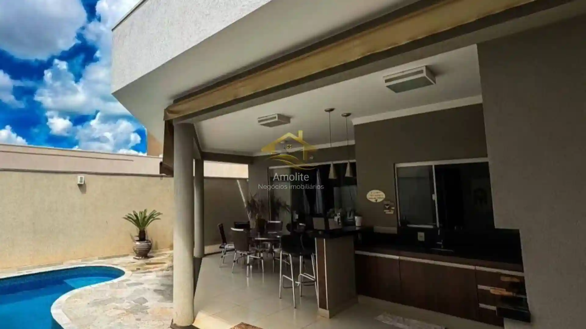 Casa de Condomínio com 3 quartos à venda, 250m² — foto 10 de 22
