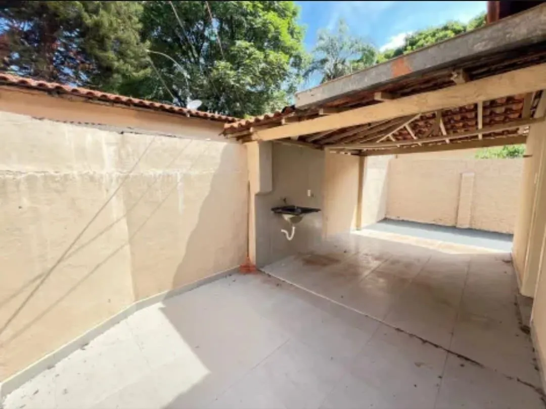 Casa com 3 quartos à venda, 242m² — foto 25 de 25