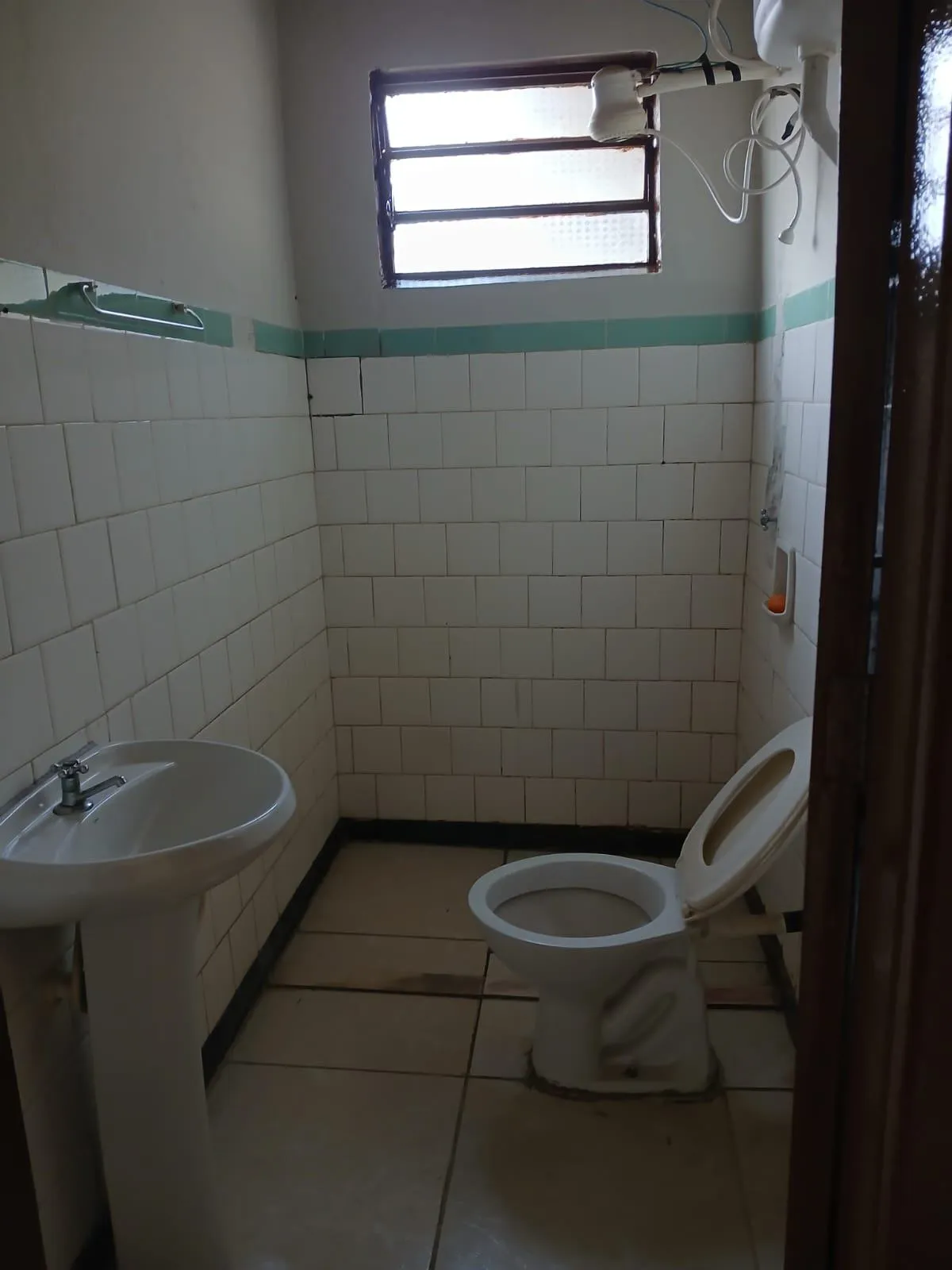 Casa com 3 quartos à venda, 242m² — foto 15 de 25