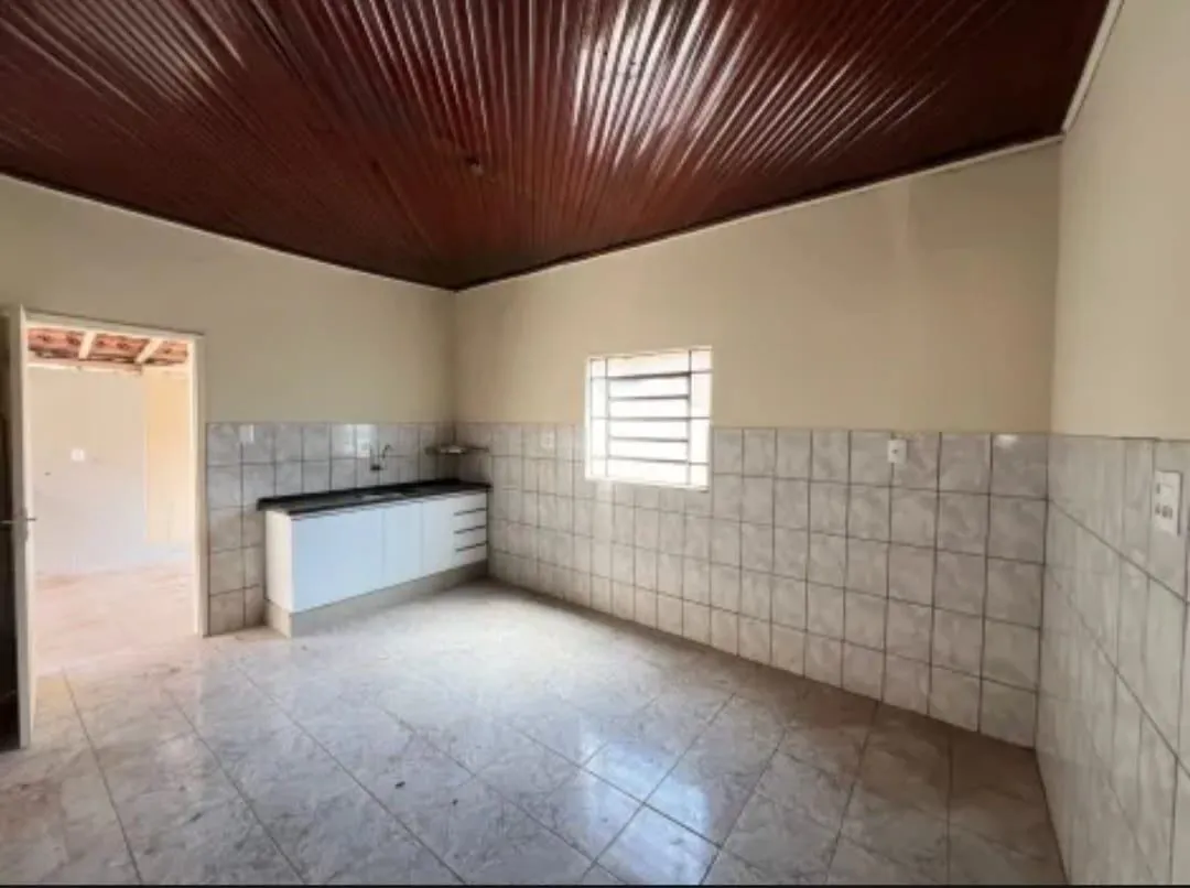 Casa com 3 quartos à venda, 242m² — foto 20 de 25