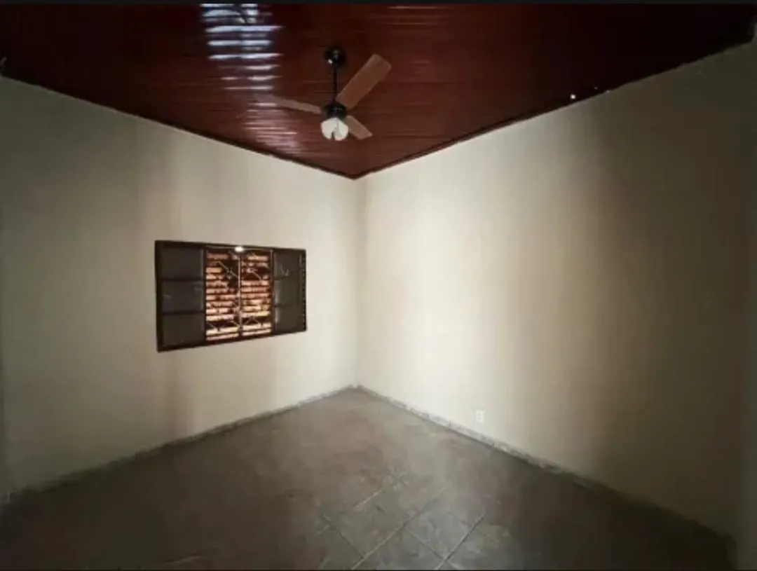 Casa com 3 quartos à venda, 242m² — foto 19 de 25