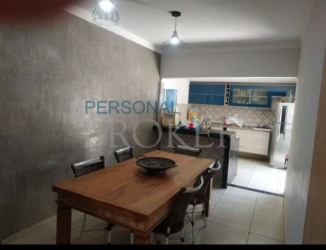 Casa à venda — foto 3 de 3