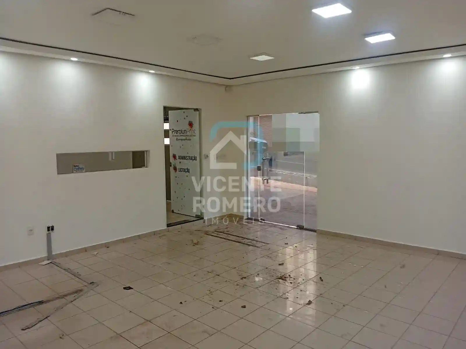 Casa Comercial com 5 quartos para aluguel, 200m² — foto 8 de 45