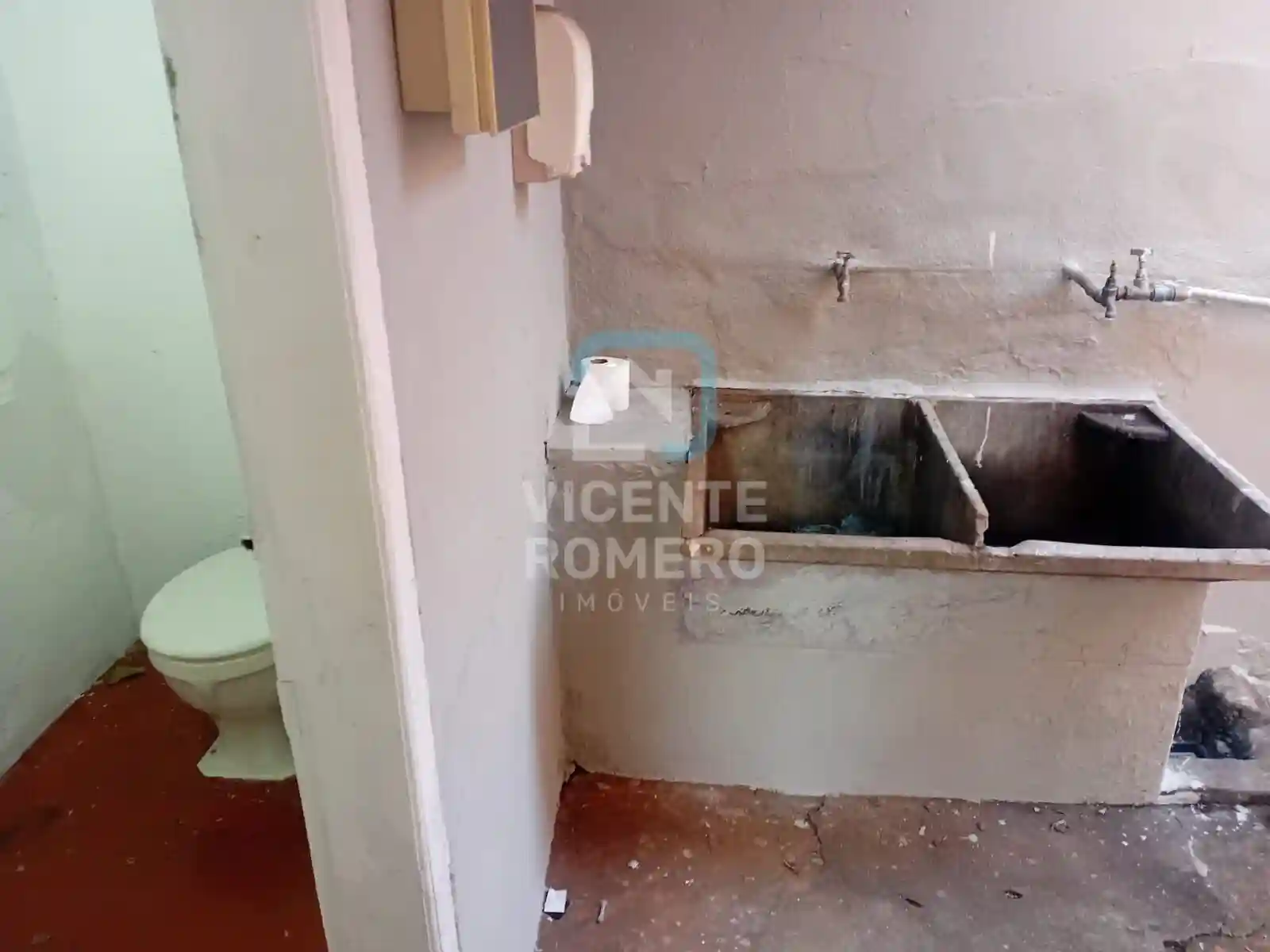 Casa Comercial com 5 quartos para aluguel, 200m² — foto 42 de 45