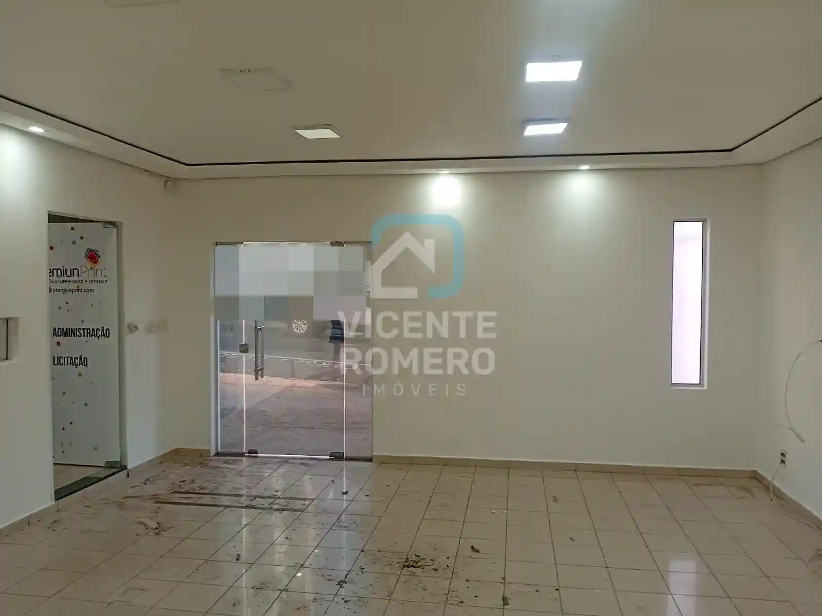 Casa Comercial com 5 quartos para aluguel, 200m² — foto 13 de 45
