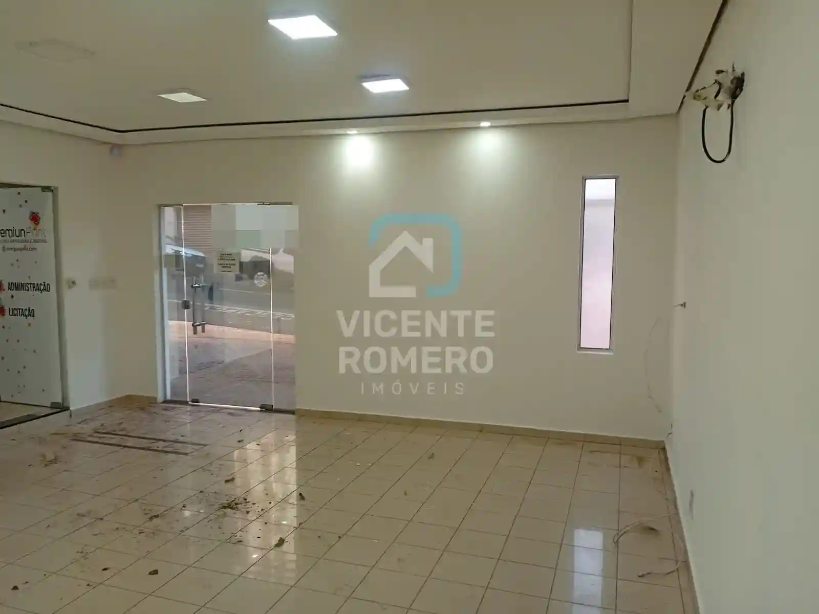 Casa Comercial com 5 quartos para aluguel, 200m² — foto 9 de 45
