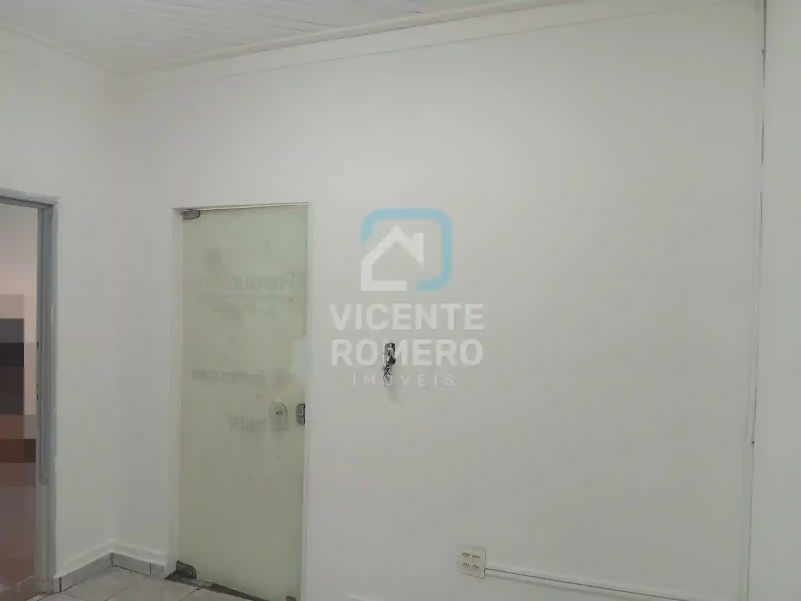 Casa Comercial com 5 quartos para aluguel, 200m² — foto 24 de 45