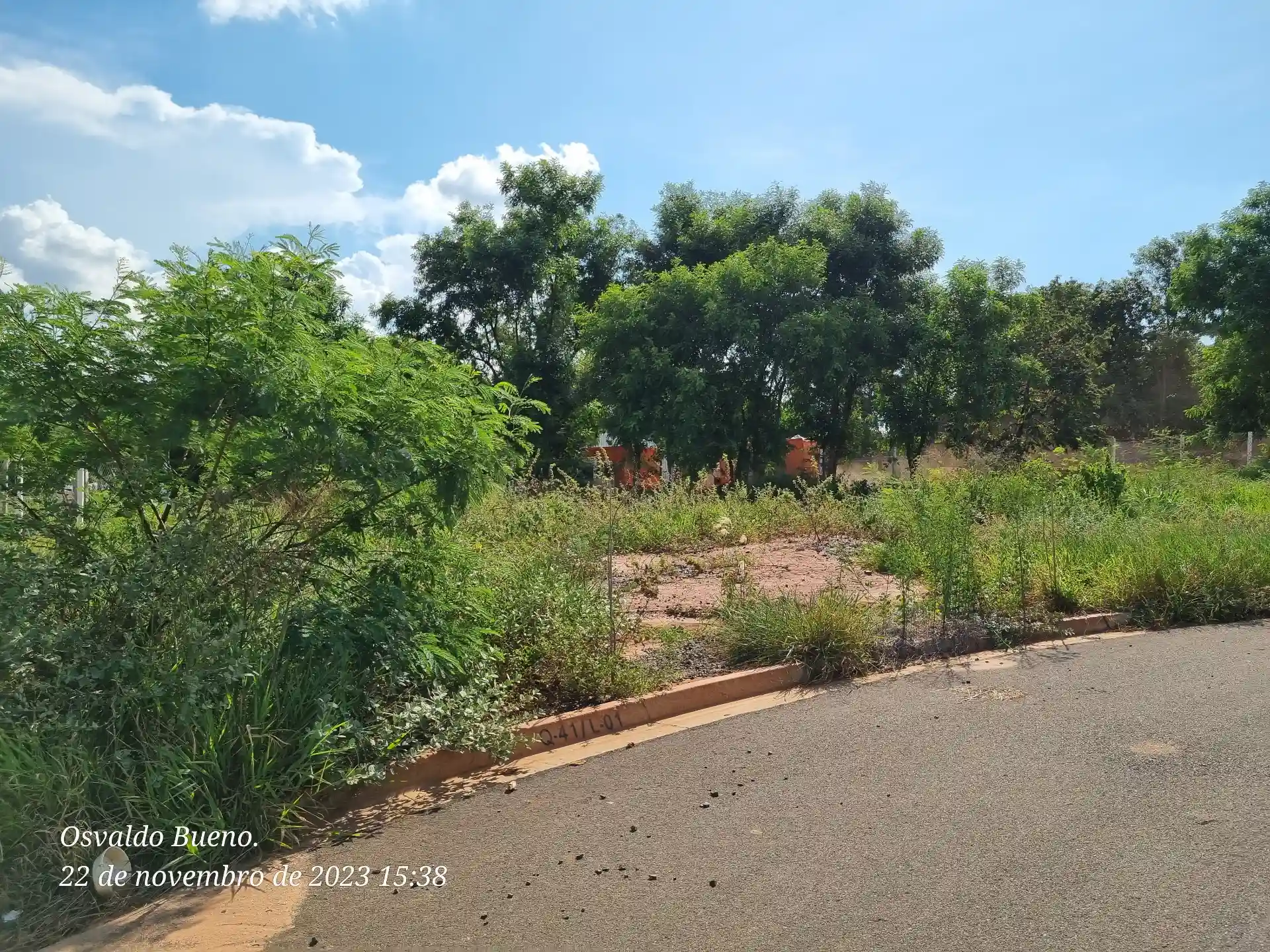 Terreno / Lote / Condomínio  à venda, 292m² — foto 1 de 4