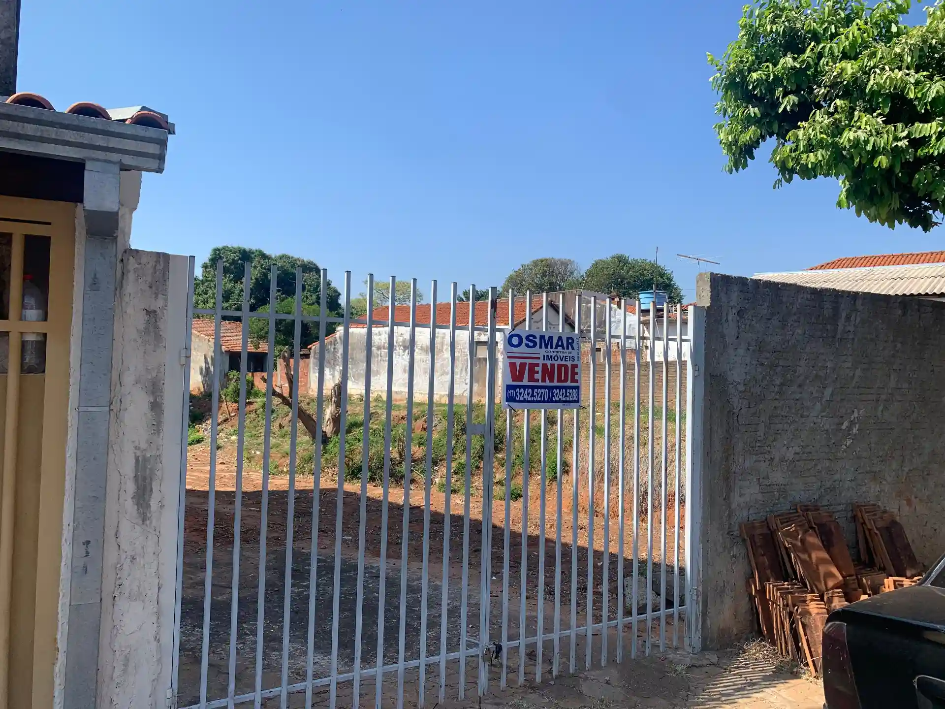Terreno / Lote / Condomínio  à venda, 1243m² — foto 1 de 3