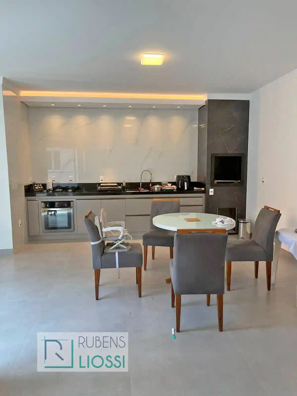 Casa com 3 quartos à venda, 190m² — foto 9 de 28