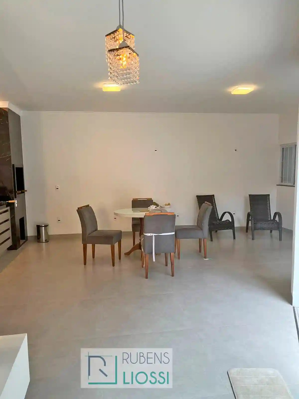 Casa com 3 quartos à venda, 190m² — foto 8 de 28