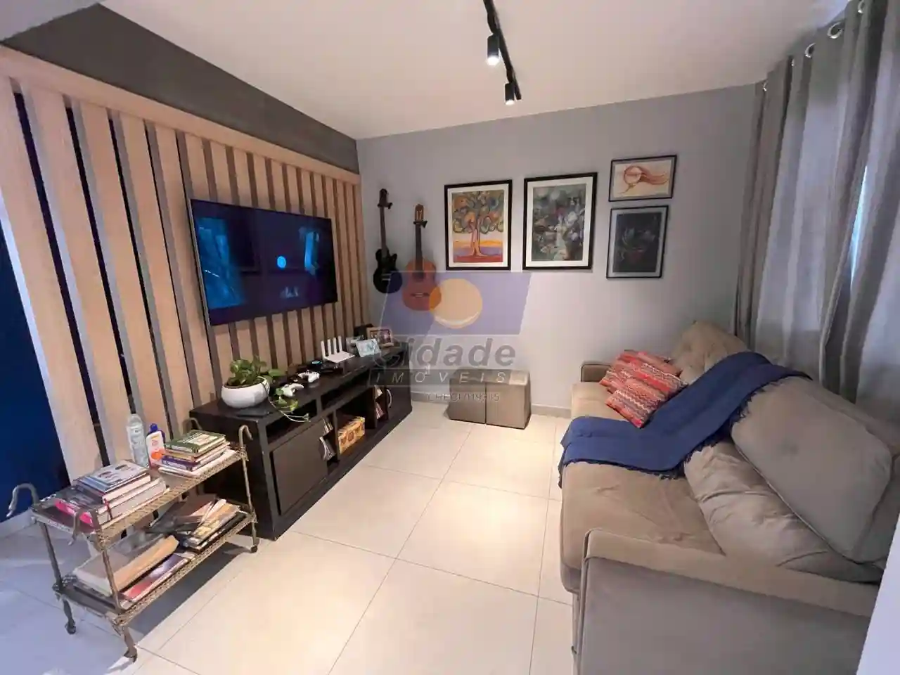 Apartamento com 3 quartos à venda, 108m² — foto 1 de 20