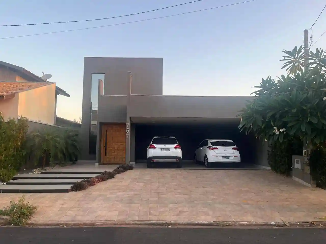 Casa de Condomínio  à venda, 270m² — foto 3 de 36
