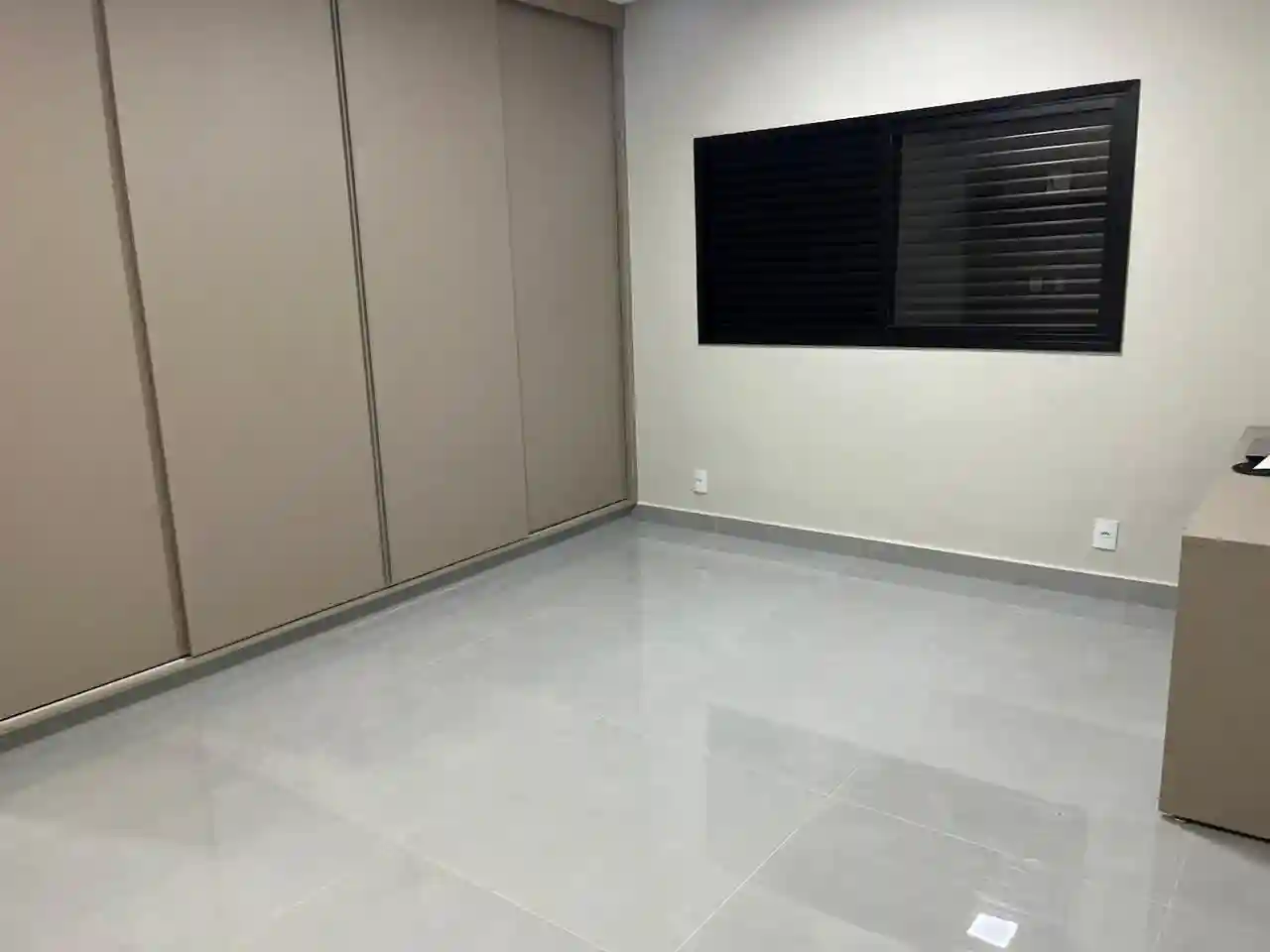 Casa de Condomínio  à venda, 270m² — foto 34 de 36