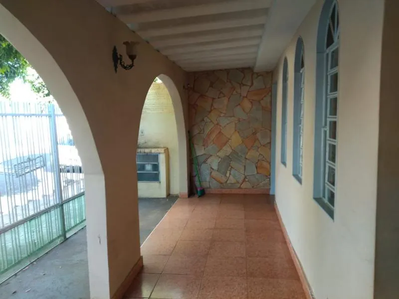 Casa à venda — foto 2 de 7