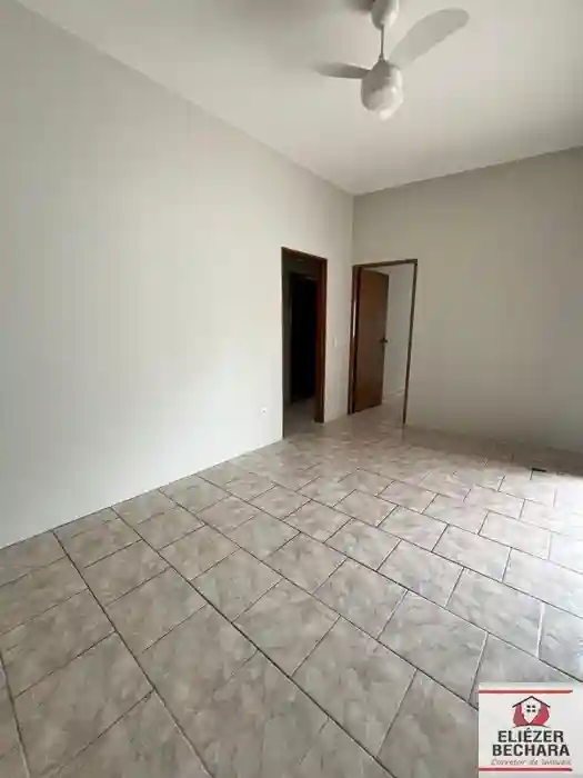 Casa com 3 quartos à venda, 110m² — foto 2 de 10