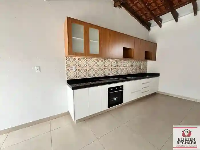 Casa com 3 quartos à venda, 110m² — foto 6 de 10