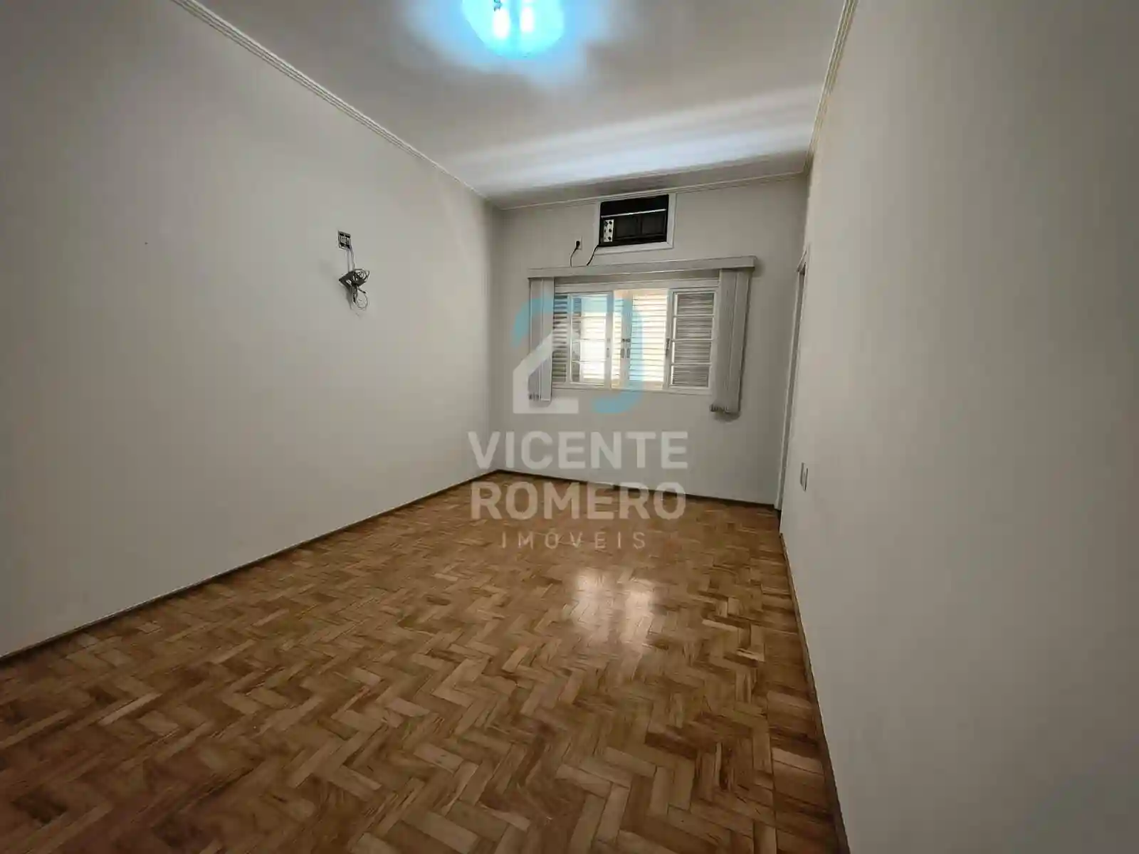 Casa de Condomínio com 4 quartos para aluguel, 400m² — foto 17 de 25
