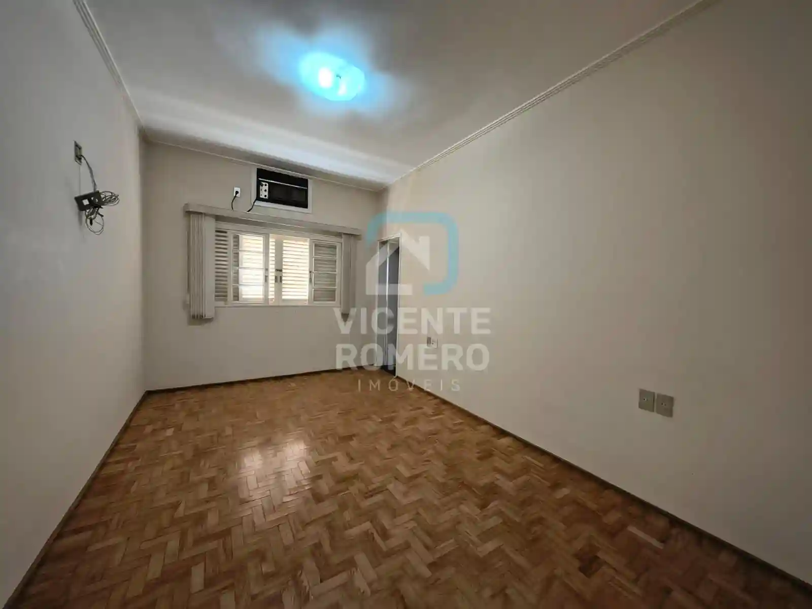 Casa de Condomínio com 4 quartos para aluguel, 400m² — foto 6 de 25