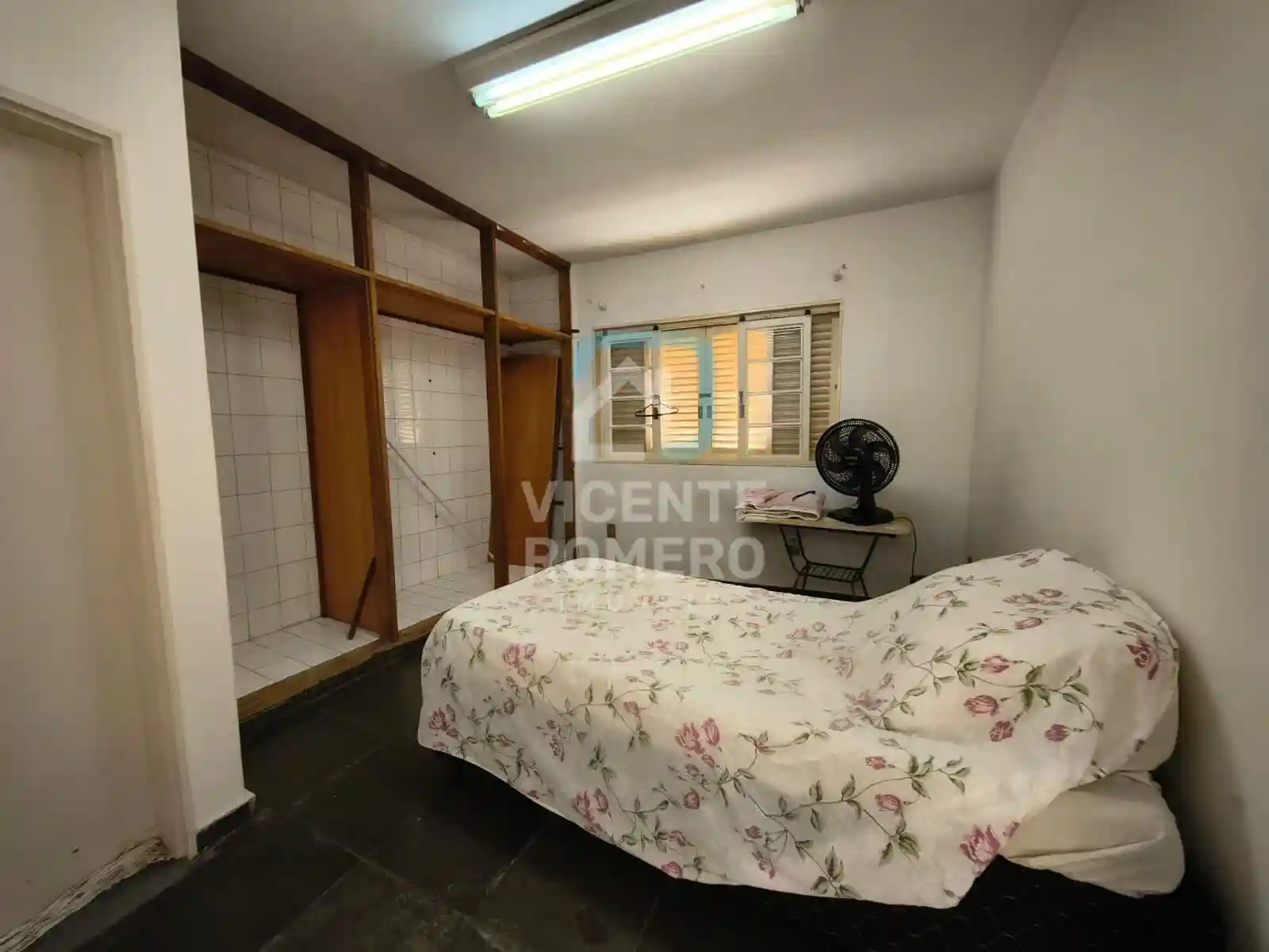 Casa de Condomínio com 4 quartos para aluguel, 400m² — foto 23 de 25