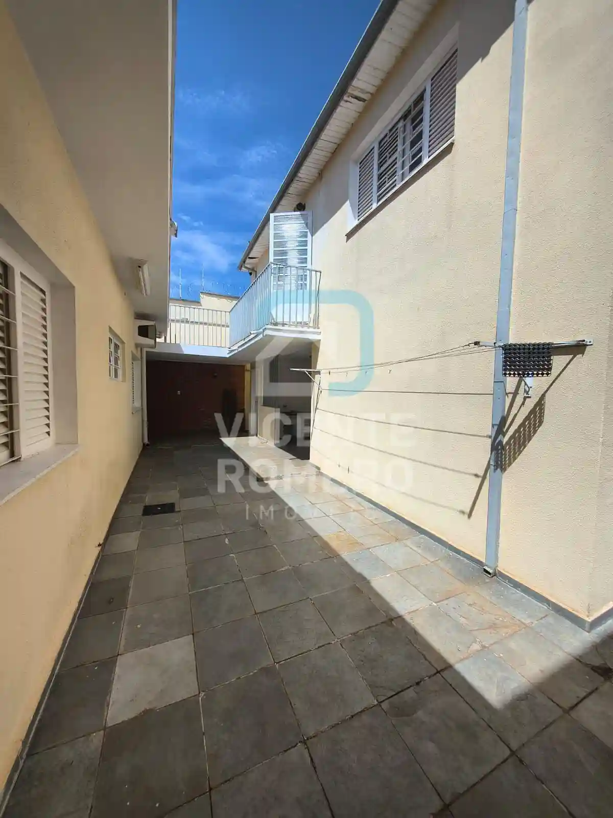 Casa de Condomínio com 4 quartos para aluguel, 400m² — foto 21 de 25